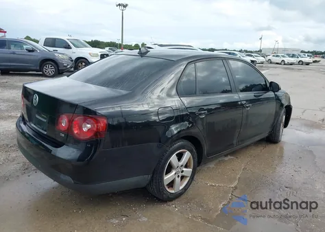 2009 Volkswagen Jetta S z USA, uszkodzony, nr VIN 3VWJM71K49M068763